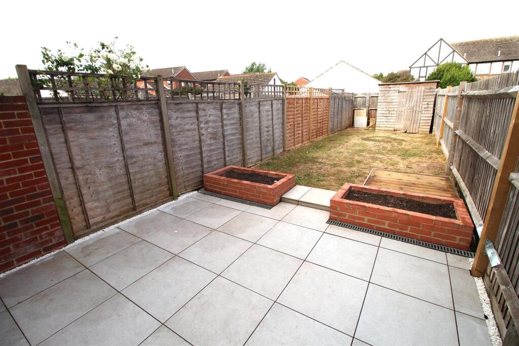 garden pic.JPG