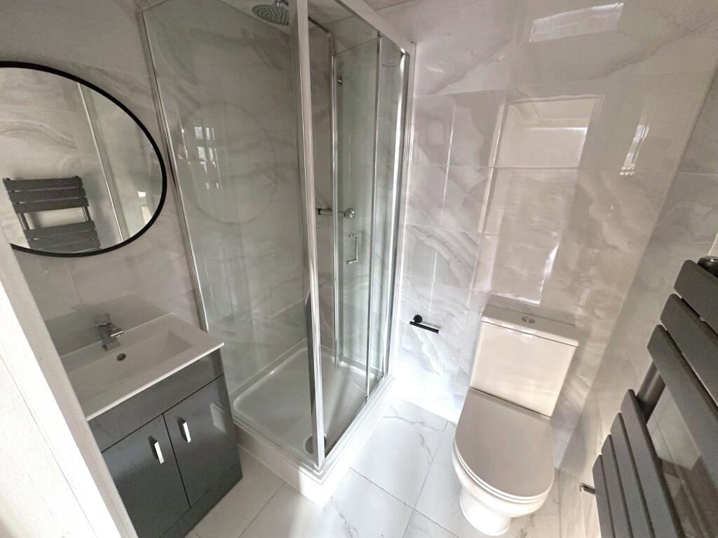 Ensuite Three