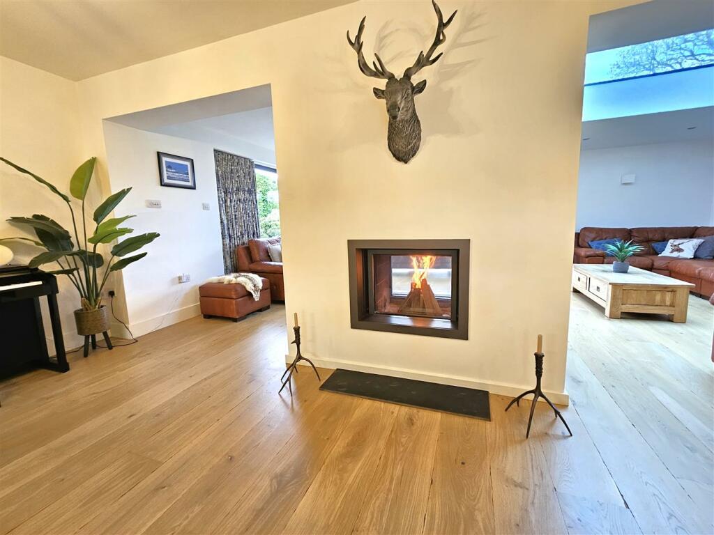 Fireplace.jpg
