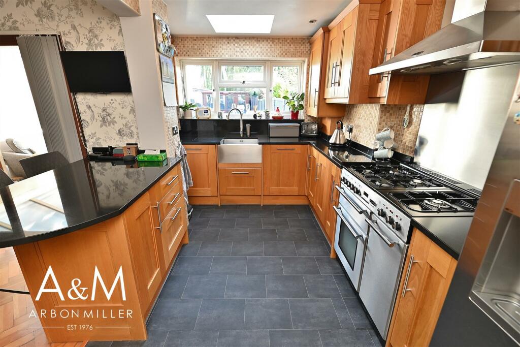 Feature Kitchen