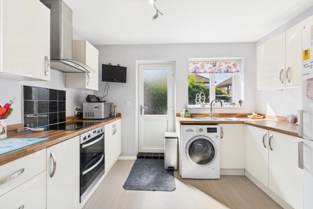 CAM03162G0-PR0239-STILL004