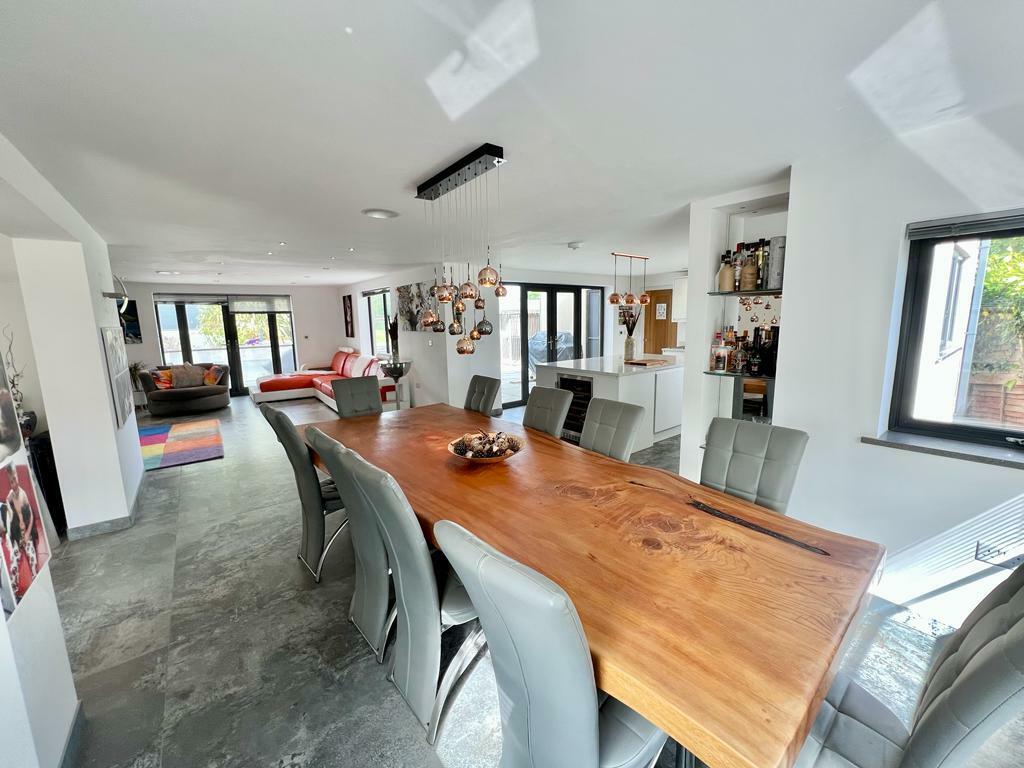 PHOTO-2023-05-08-21-40-22 (22).jpg