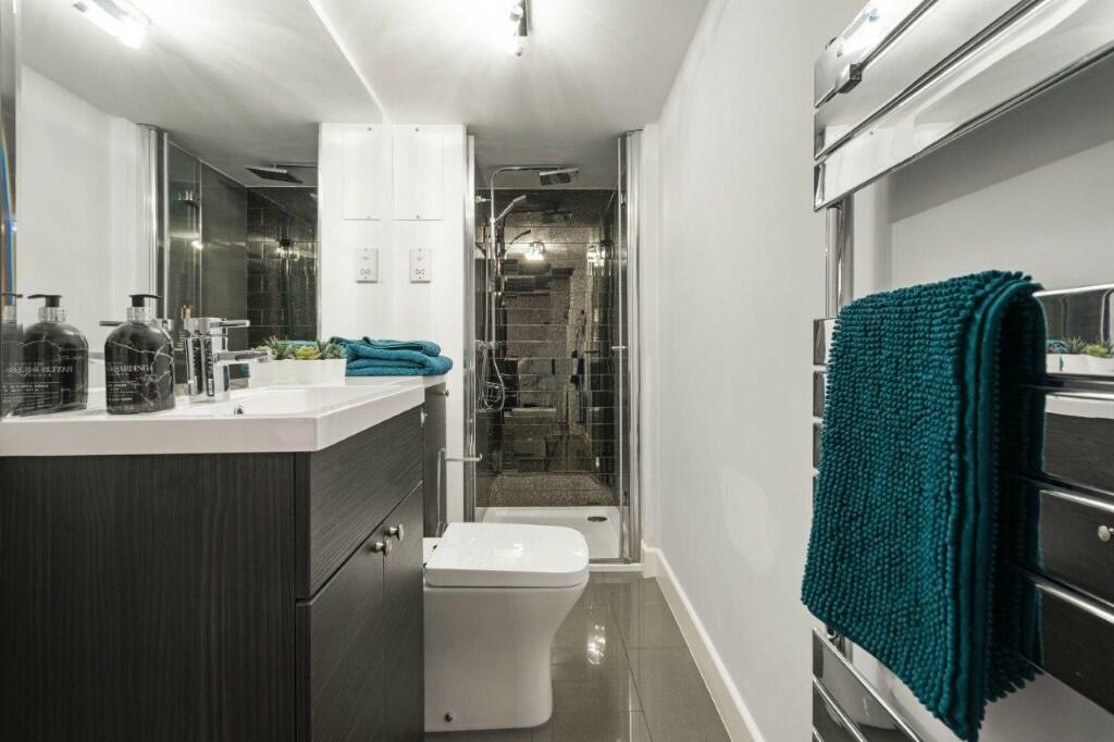 Ensuite
