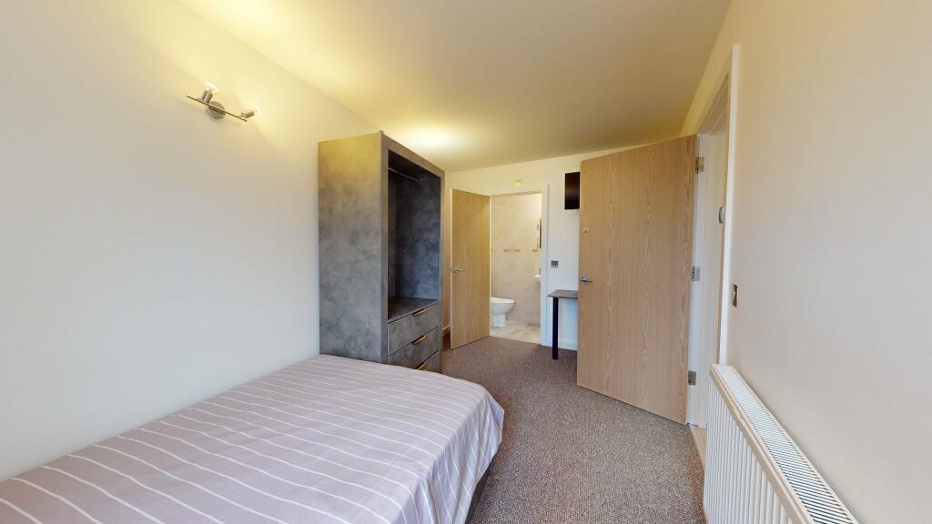 Flat-2-Hog-House-090