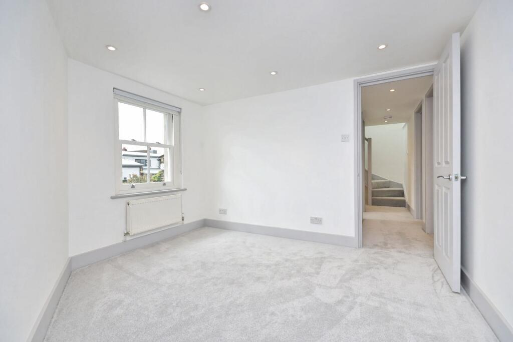 Westfields Avenue, Barnes, SW13