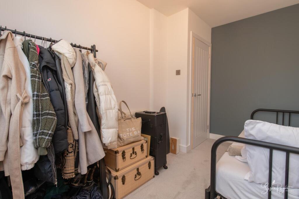103a Manor Crescent -14.jpg