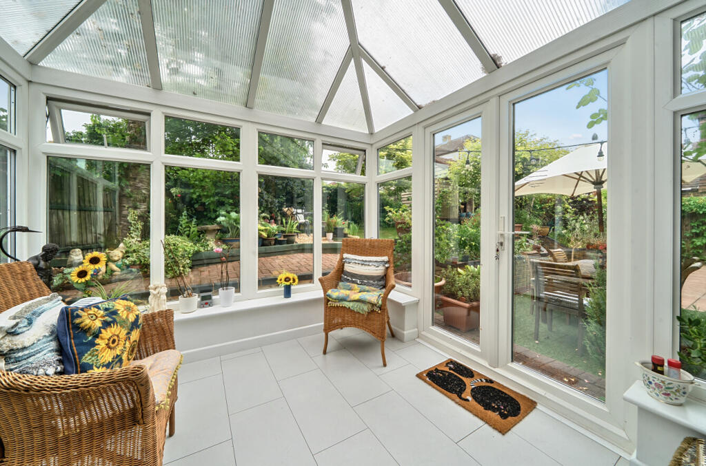 1294681-1-6826276...