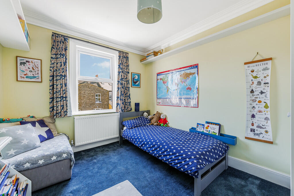 Leighton Road (17...