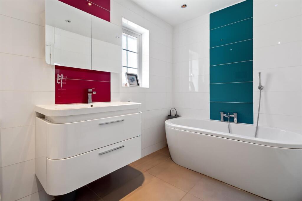 Vicarage Fields 9-021.jpg