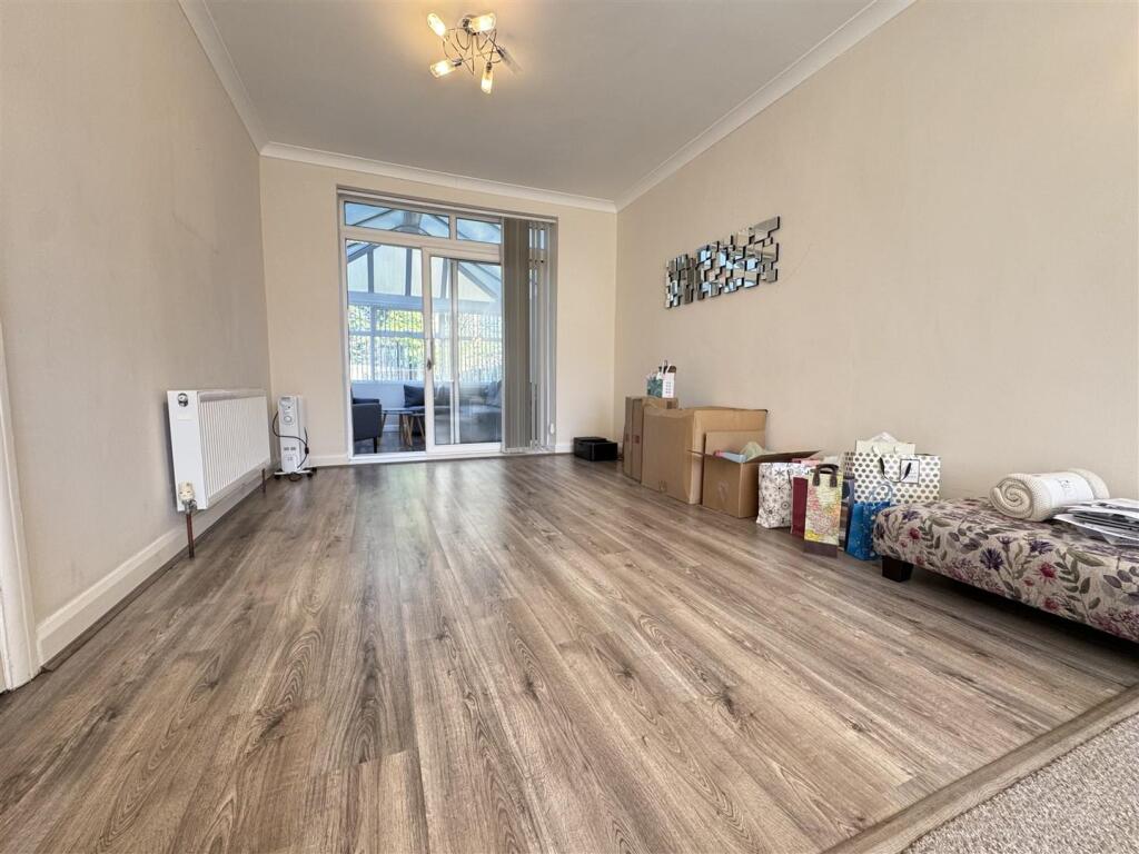 IMG_8929 (Large).JPG