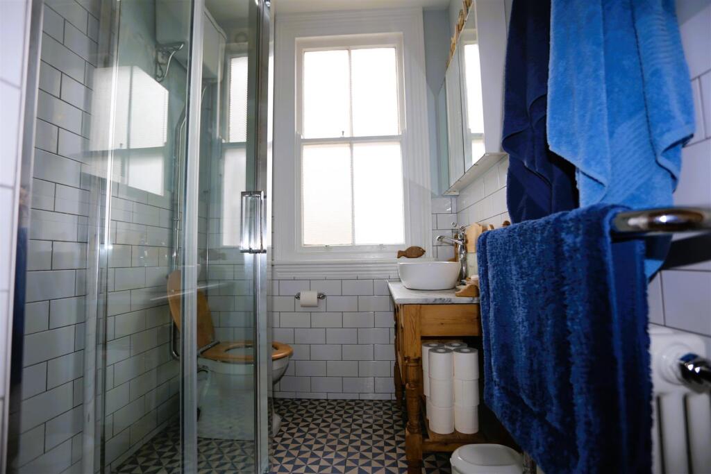 52 WALSINGHAM ROAD (22).JPG