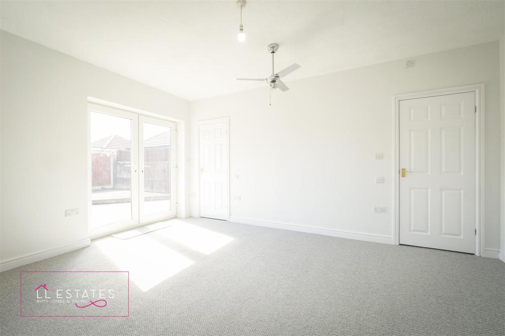 15 Dyserth Road-29.jpg