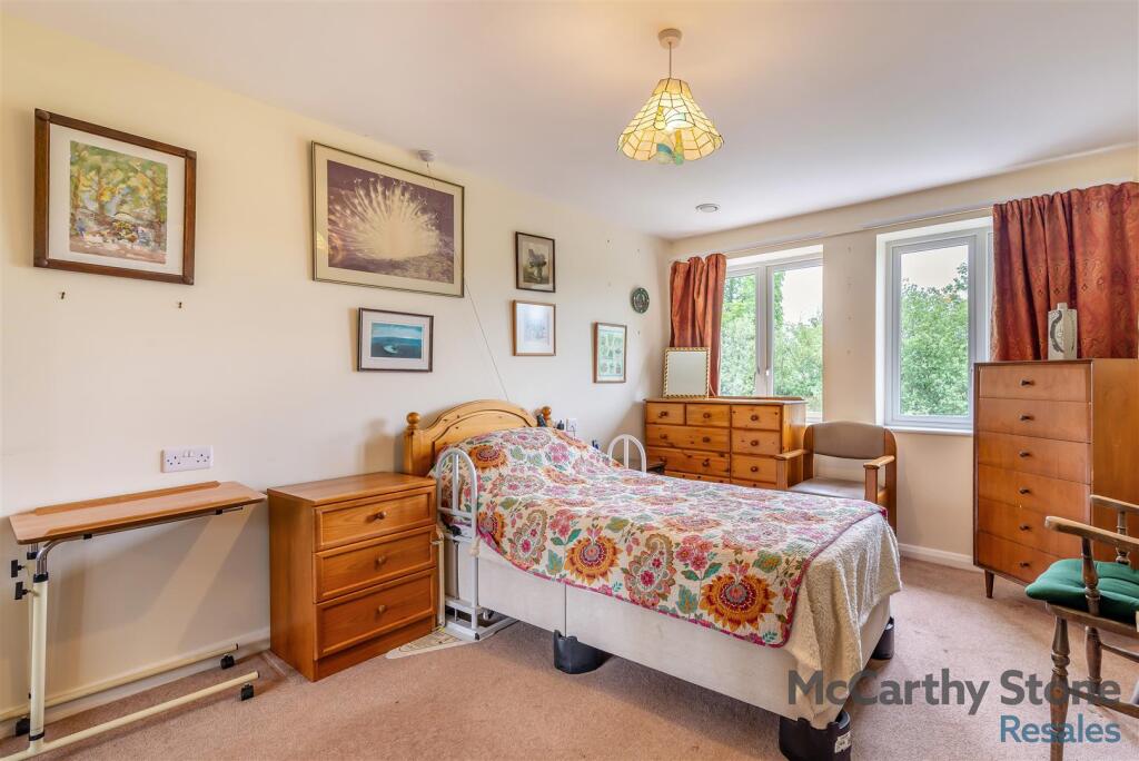 8648044-interior11.jpg