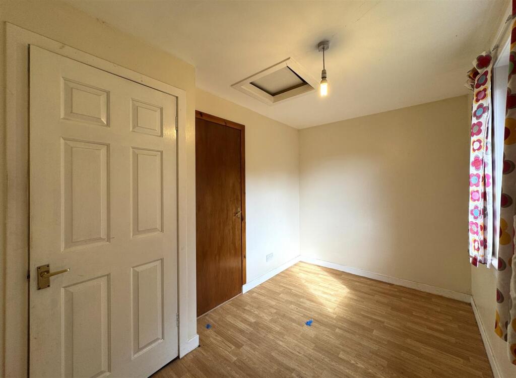 BEDROOM 4.JPG