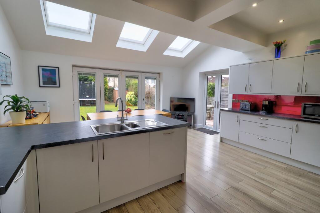 Kitchen/Dining Room/Lounge