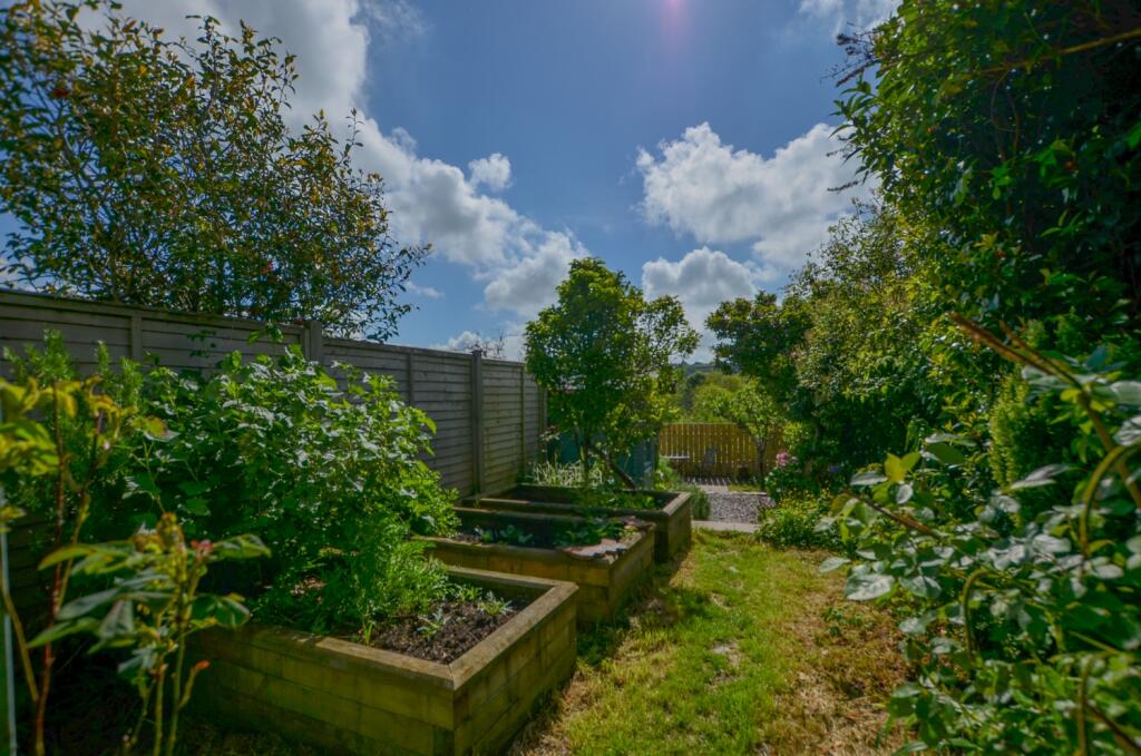 To Book A Viewing Call TPS Lostwithiel on 01208 87