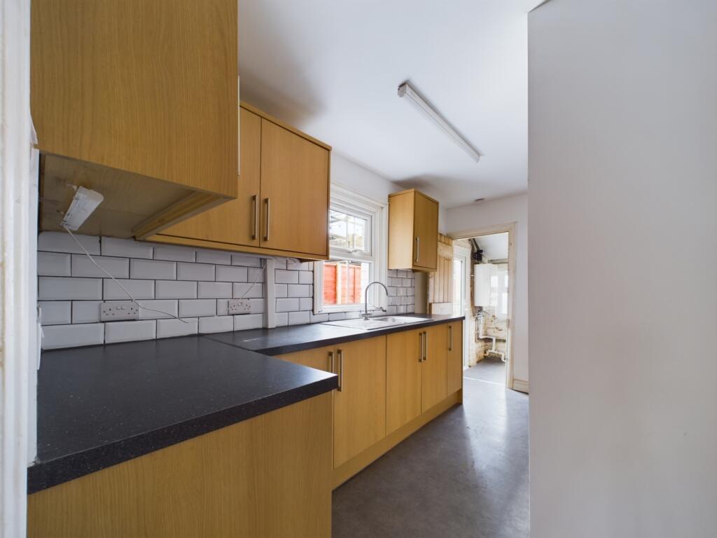 CAM01740G0-PR0313-STILL009