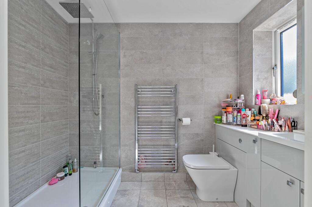 En-suite 2