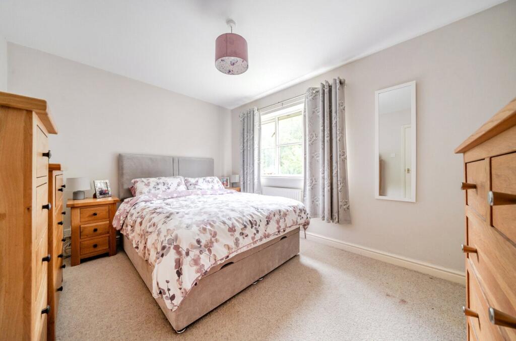 1343665-6-68b56bd...