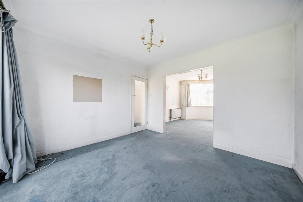 Richmond Way - Dining room 3.jpg