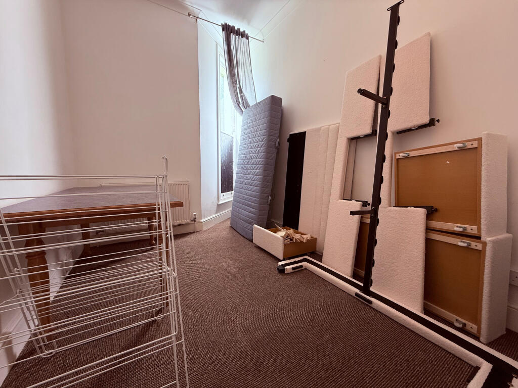 PIC 9