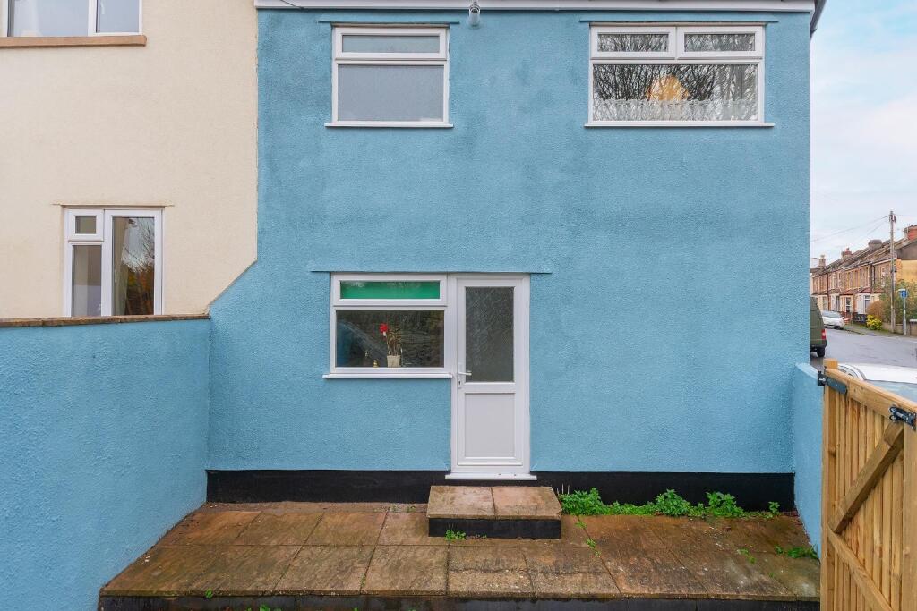 8G4ASEV - External A.jpg