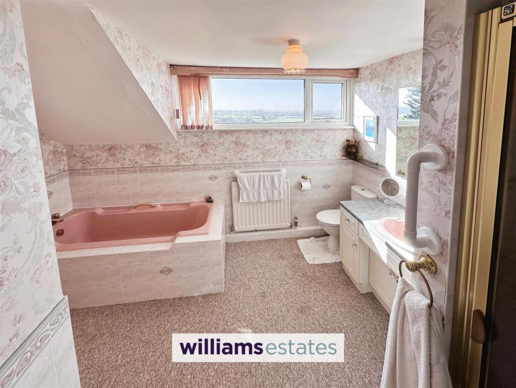Upstairs Bathroom