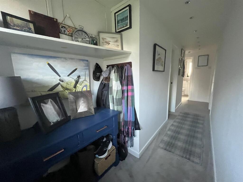 ENTRANCE HALLWAY