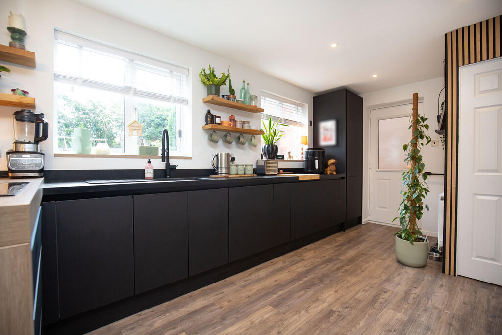 8dc77e0f-2434-4f8...