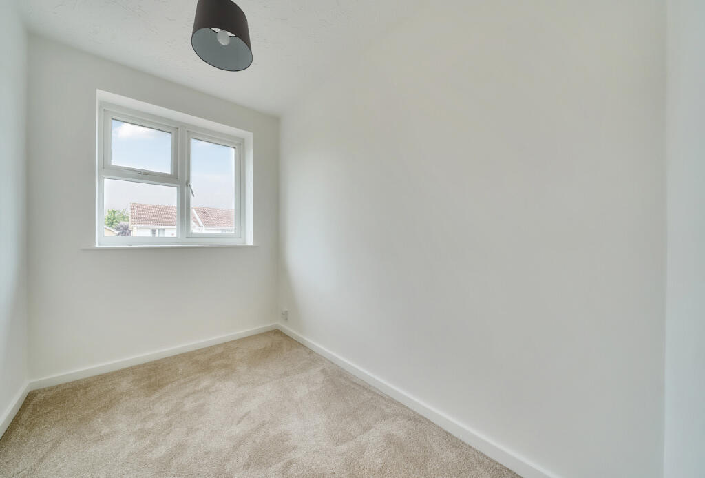 1333498-4-688b6f9...