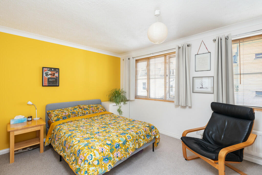 35 North Gardens-...
