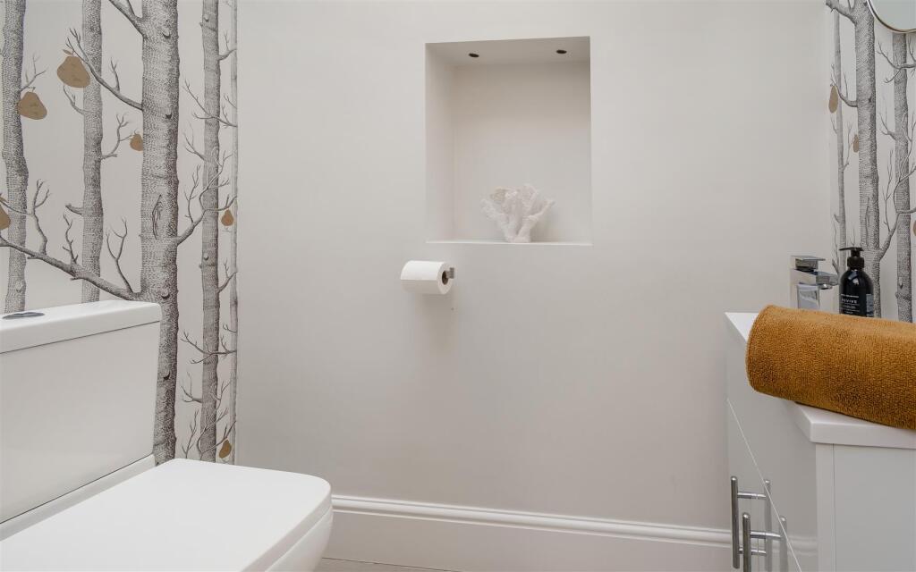 8647023-interior22.jpg