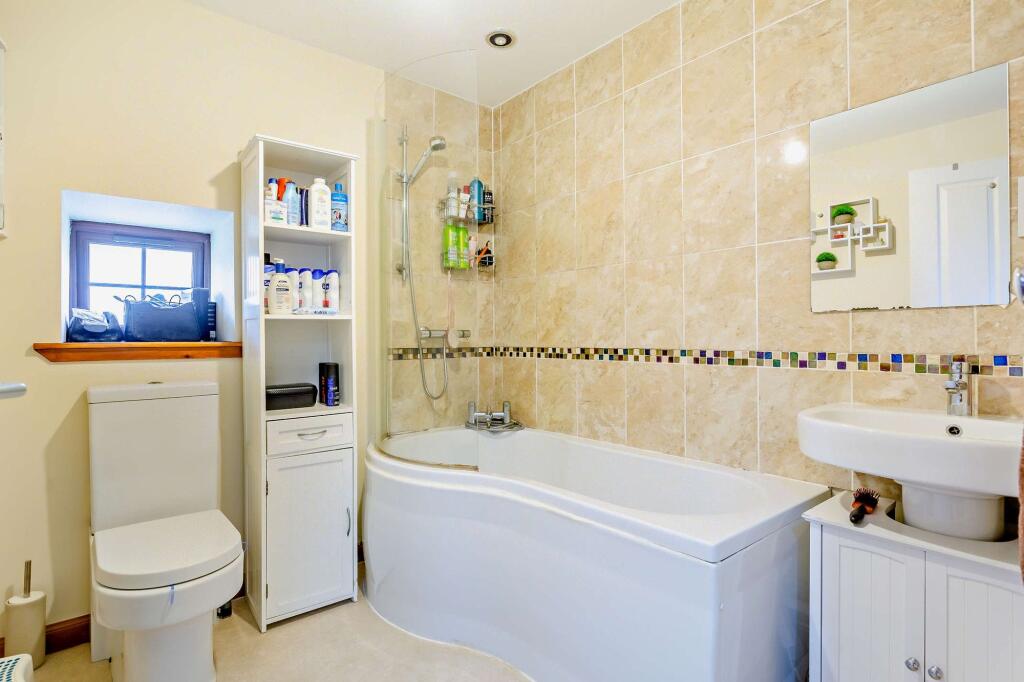 Bathroom - Flat