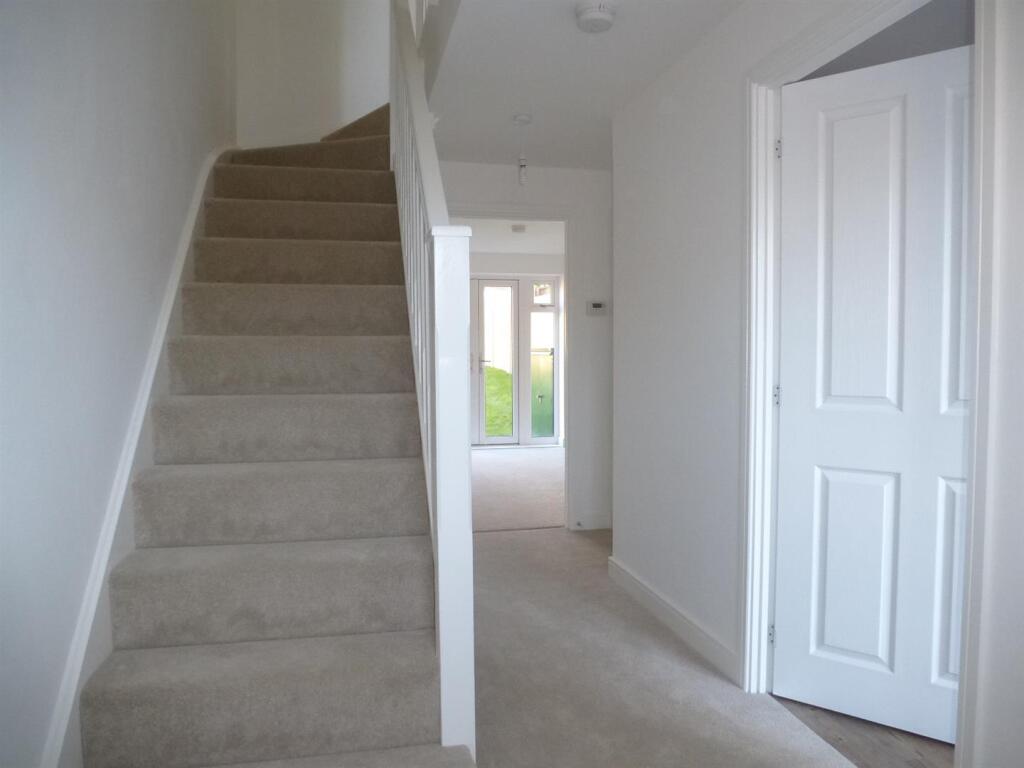 Hallway.JPG