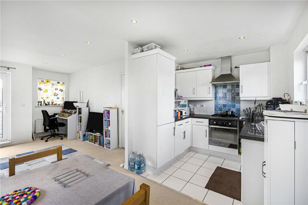 Dining/Kitchen
