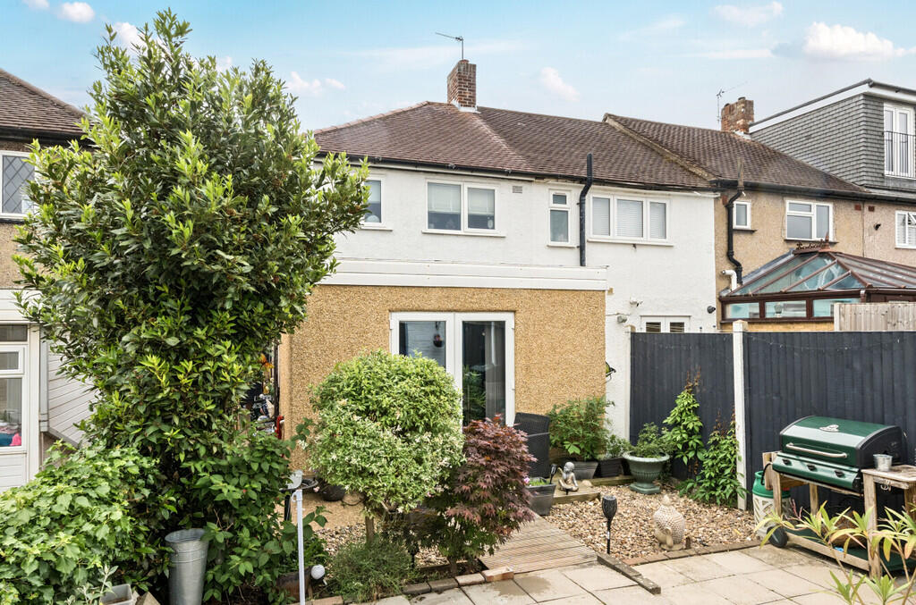 1303292-6-683ed22...