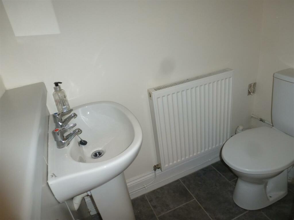 Edge Cottage 10.JPG