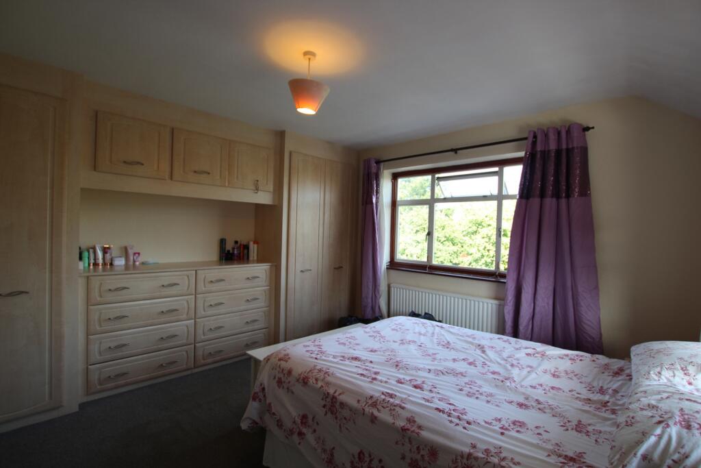 104 Ware Road Hoddesdon EN11 9ET via properties estate letting c
