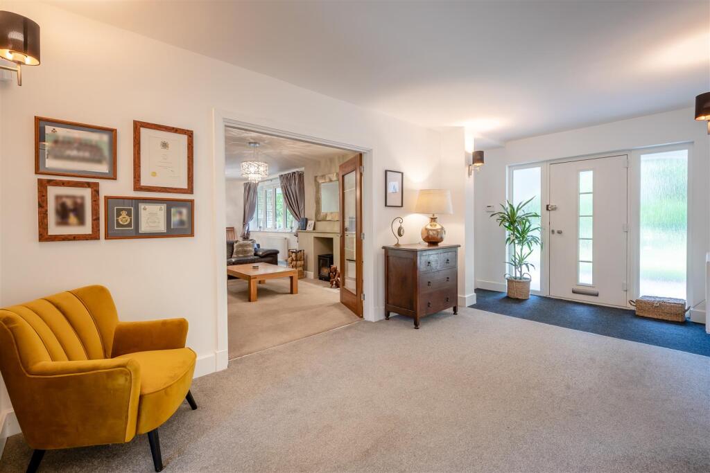8647547-interior35.jpg