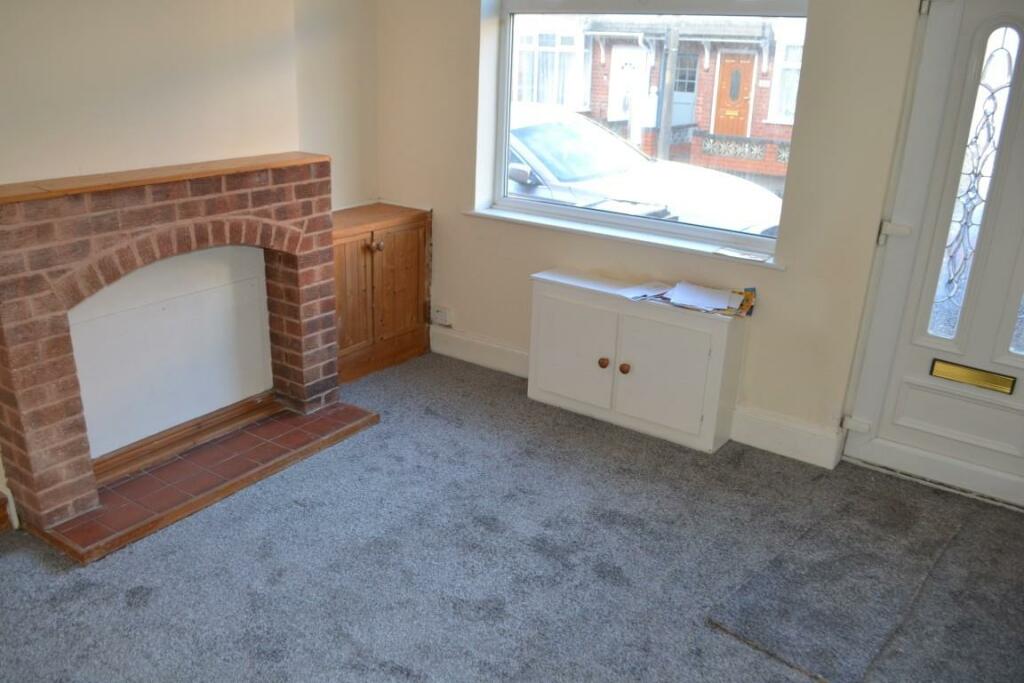 Front Lounge (Medium).JPG