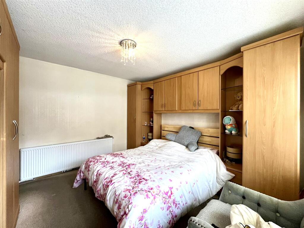 Bedroom 1 Aspect 2