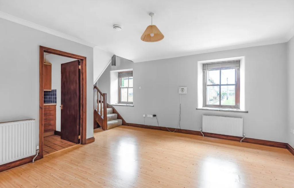 Lounge/Kitchen