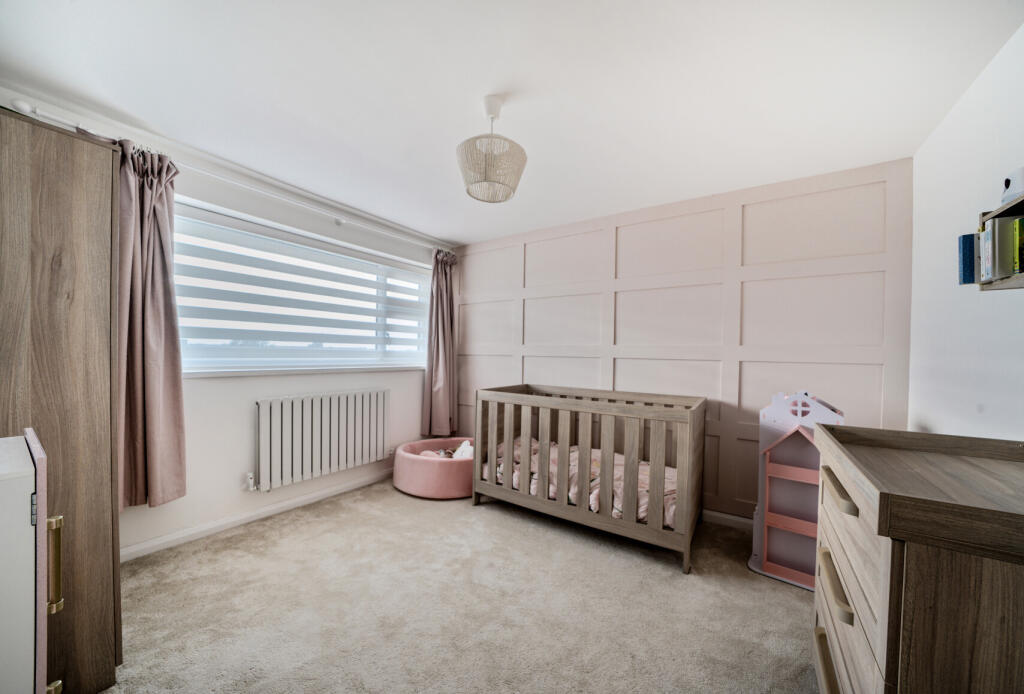 1370184-25-68f278...