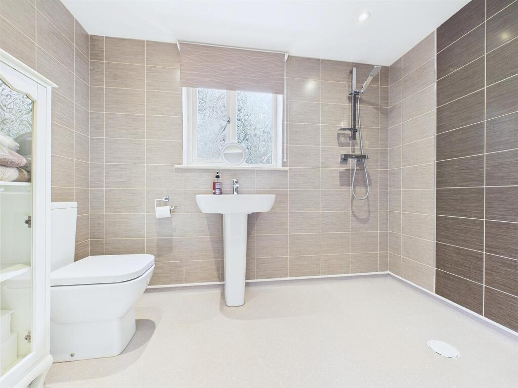 Downstairs Wet Room