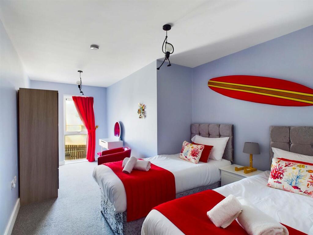 Apartment 8, Ocean 1 - Bedroom Two