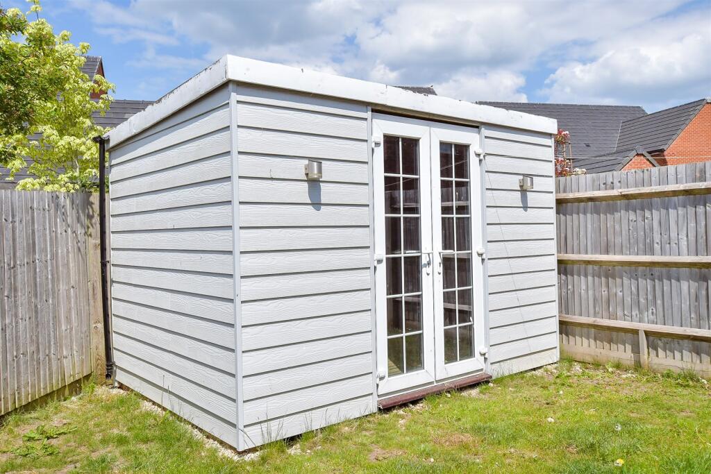 Workshop/Outbuildings