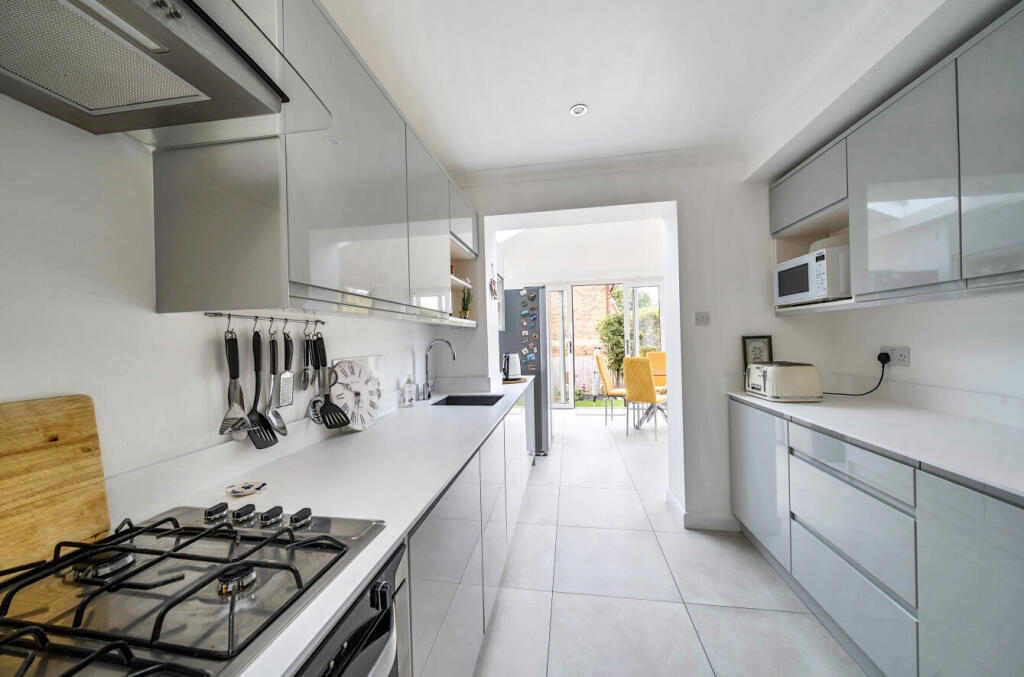 1362201-9-68dea17...