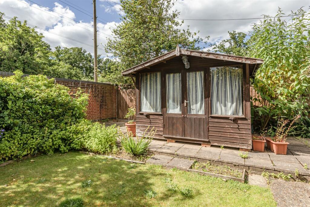 Weyside, Wey Manor Road, KT15 3JJ - 18.jpg