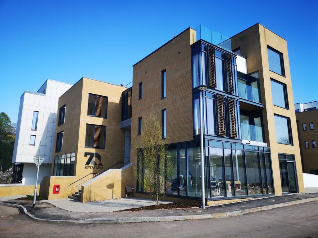 2 Wye Apartments