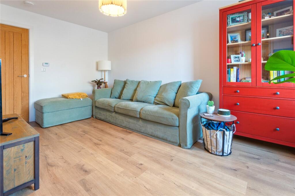 Living Room (2)